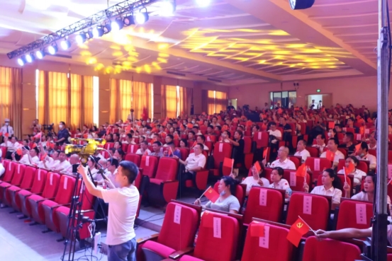 喜讯！荣获“2020年度十佳物业小区”建党100周年文艺汇演暨达州市通川区物业行业发展大会隆重举办