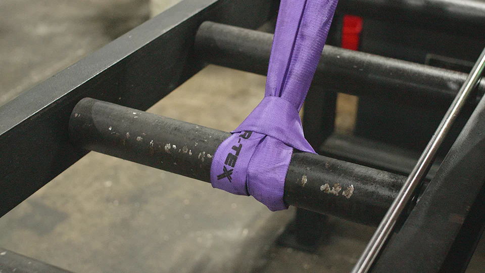 Web_Sling_or_Round_Sling-round-sling-in-use