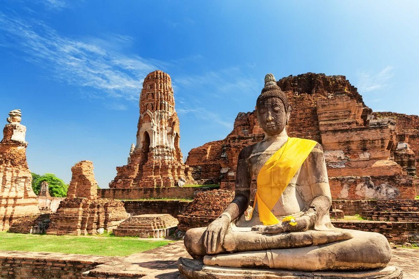 When Architecture Does Its Magic: Top 5 Architectural Wonders