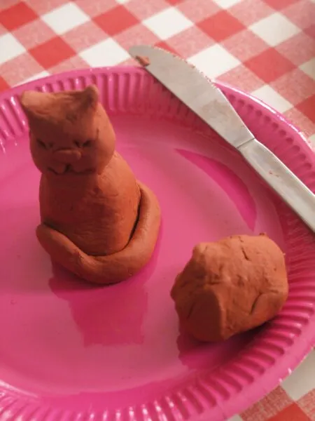 art for kids: creat a scuplture using air drying clay