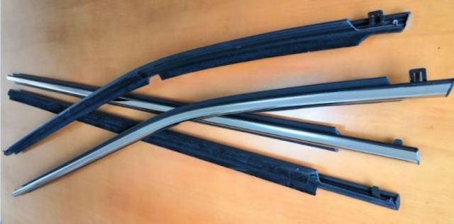 Toyota belt molding set