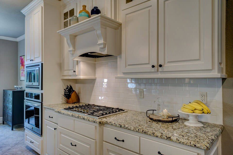 white kitchen scheme
