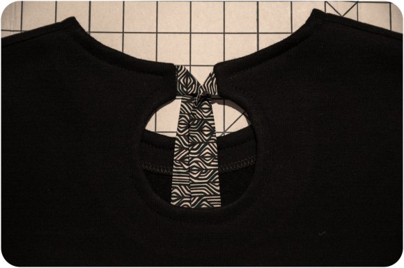 Metro T-shirt keyhole modification