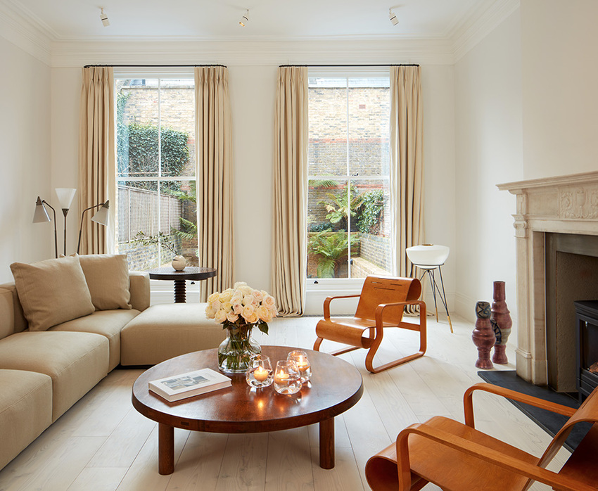 Lynne Hunt London: A Kind Of Luxury Full of Unexpected Twists
