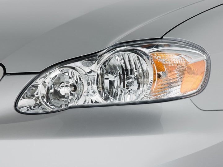 Toyota Corolla Headlight and Taillight Replacement Guide Toyota Corolla Headlight and Taillight Replacement Guide