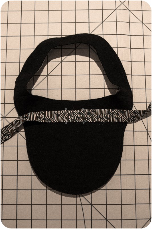 Metro T-shirt keyhole modification