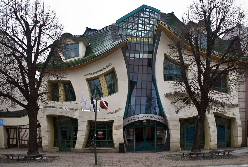 When Architecture Does Its Magic: Top 5 Architectural Wonders