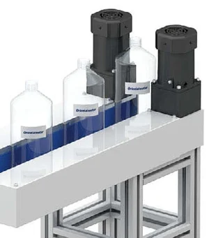 Grip conveyor with AC motors