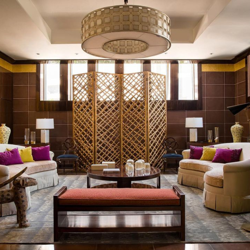 Living In Interiors: Dramatic or Colorful?