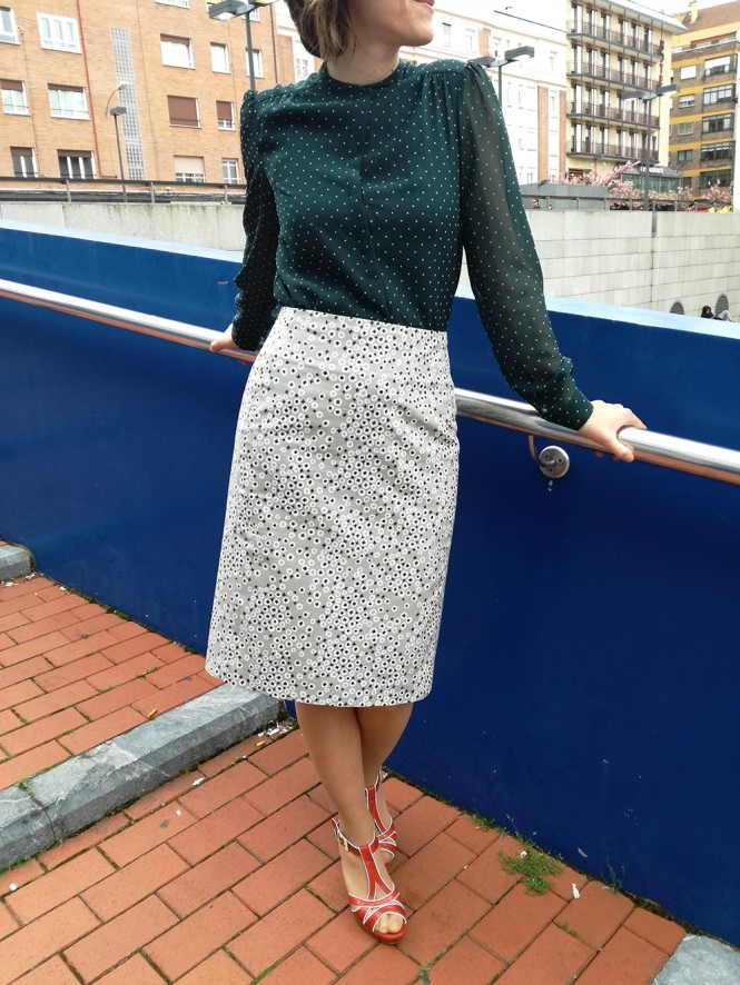 Liesl + Co. Extra-Sharp Pencil Skirt