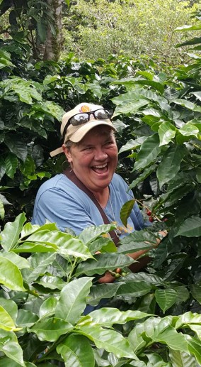 Diana Visits ElRecreo Mountain Bird Coffee