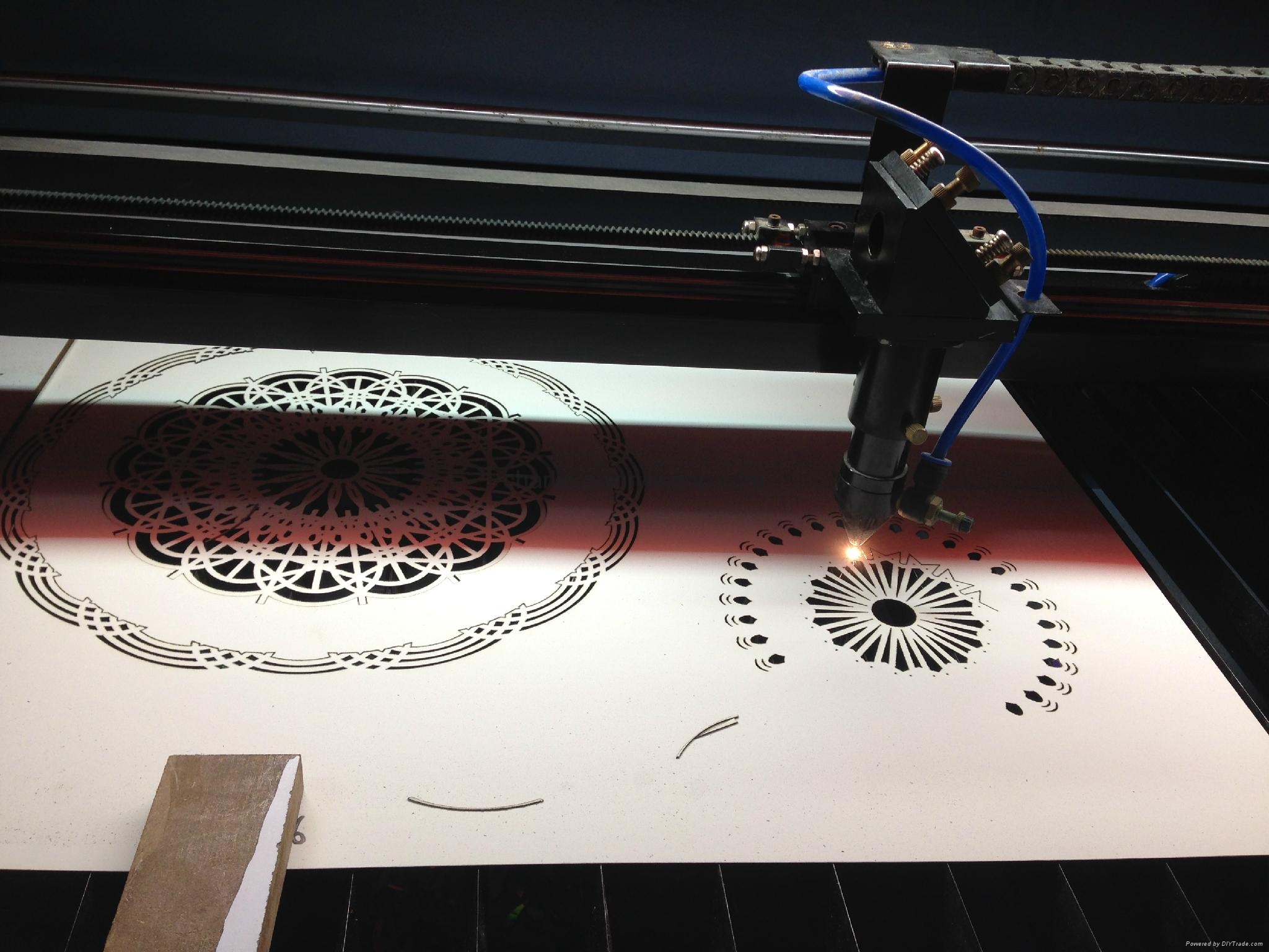 CO2 laser cutter