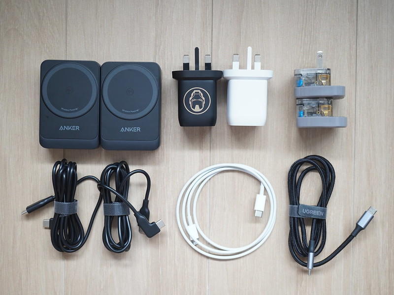 What's In My Travel Gadget Pouch?
