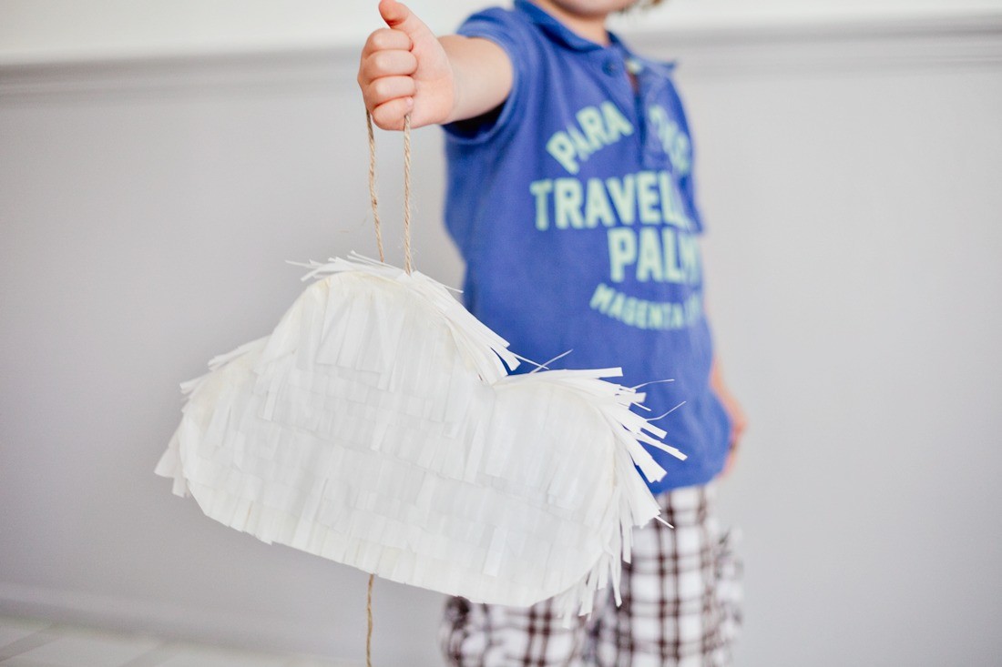 DIY-mini-cloud-pinata