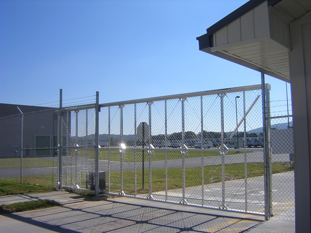 Fortress heavy duty cantilever slide gate closed