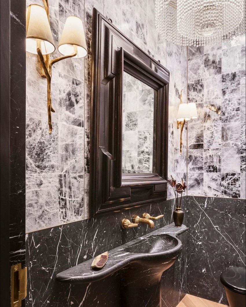 10 Astonishing Bathrooms by Top Interior Designers