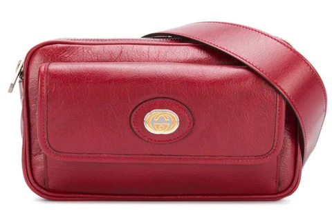 Red bags make a Big Statement.