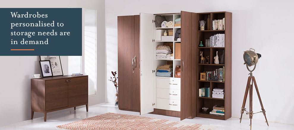 Ergonomic wardrobe