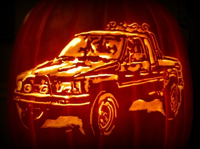 Classic 80s Toyota Truck Pumpkin
