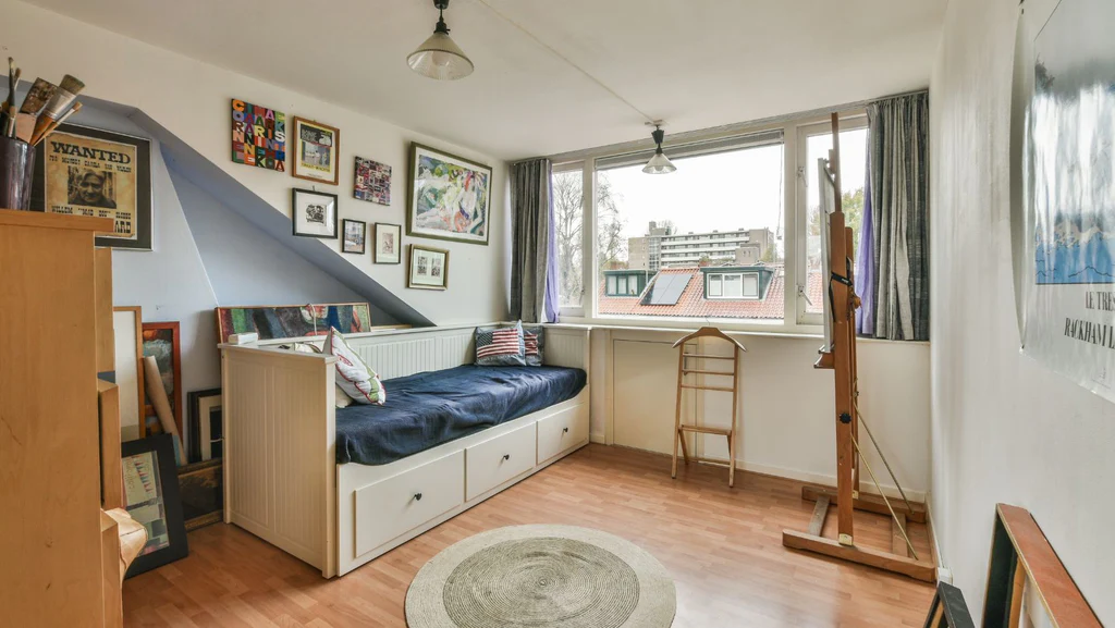Bunk-Style Seating