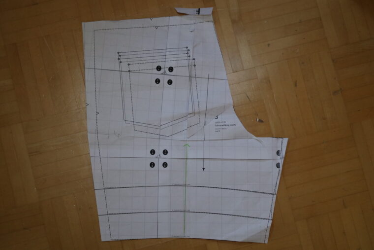 Sewing pattern with small bum adjustment