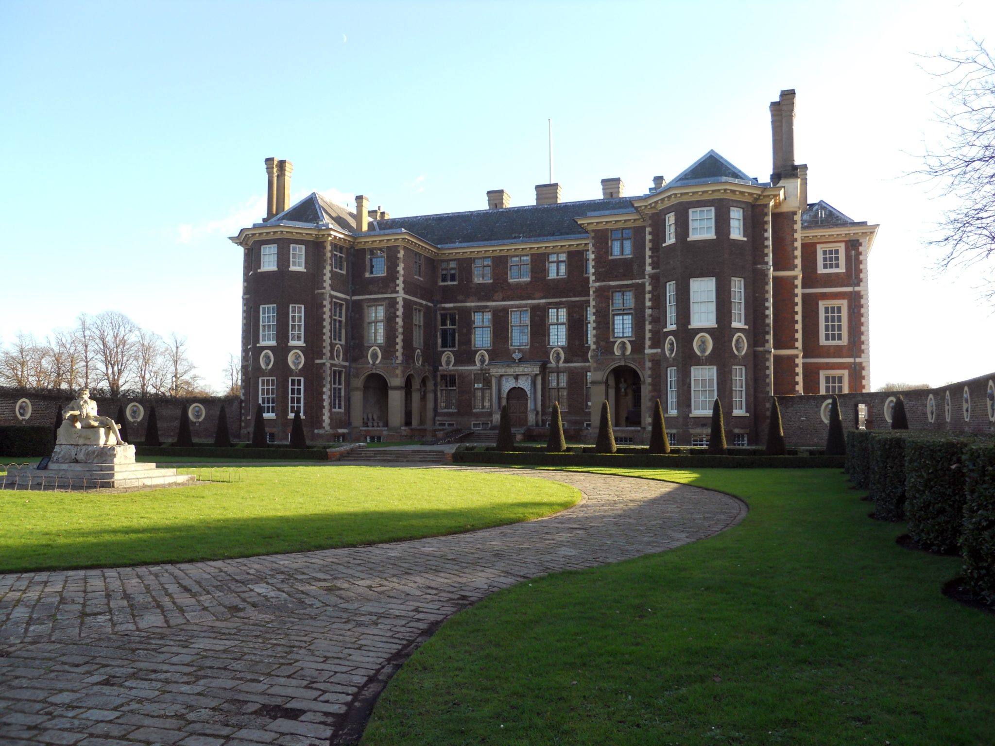 Listed Buildings & Solar Panels: What Are The Rules?