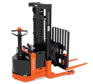 Toyota walkie reach truck stacker