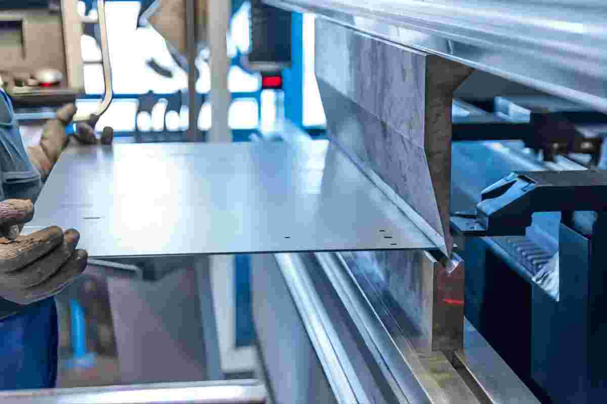 operate the press brake balance
