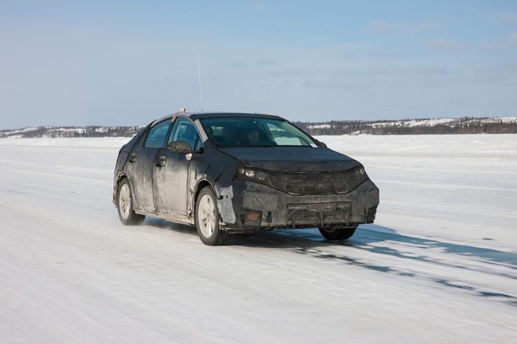 Toyota Unveils Its Hydrogen Fuel-Cell Prototype