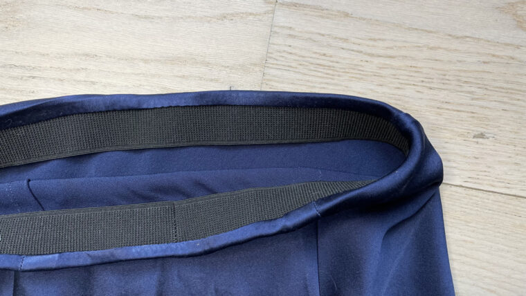 Garibaldi bias slip skirt elastic turned to the inside of the skirt