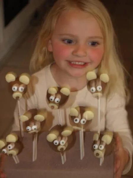 teddy bear cake pops teddy bear cake pops on sticks