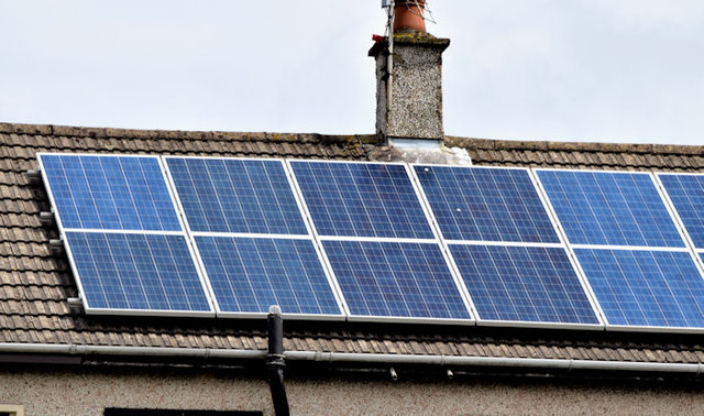 How Does Solar Battery Technology Work?