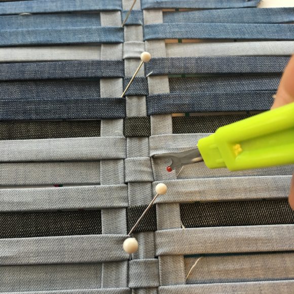 Fabric weaving tutorial