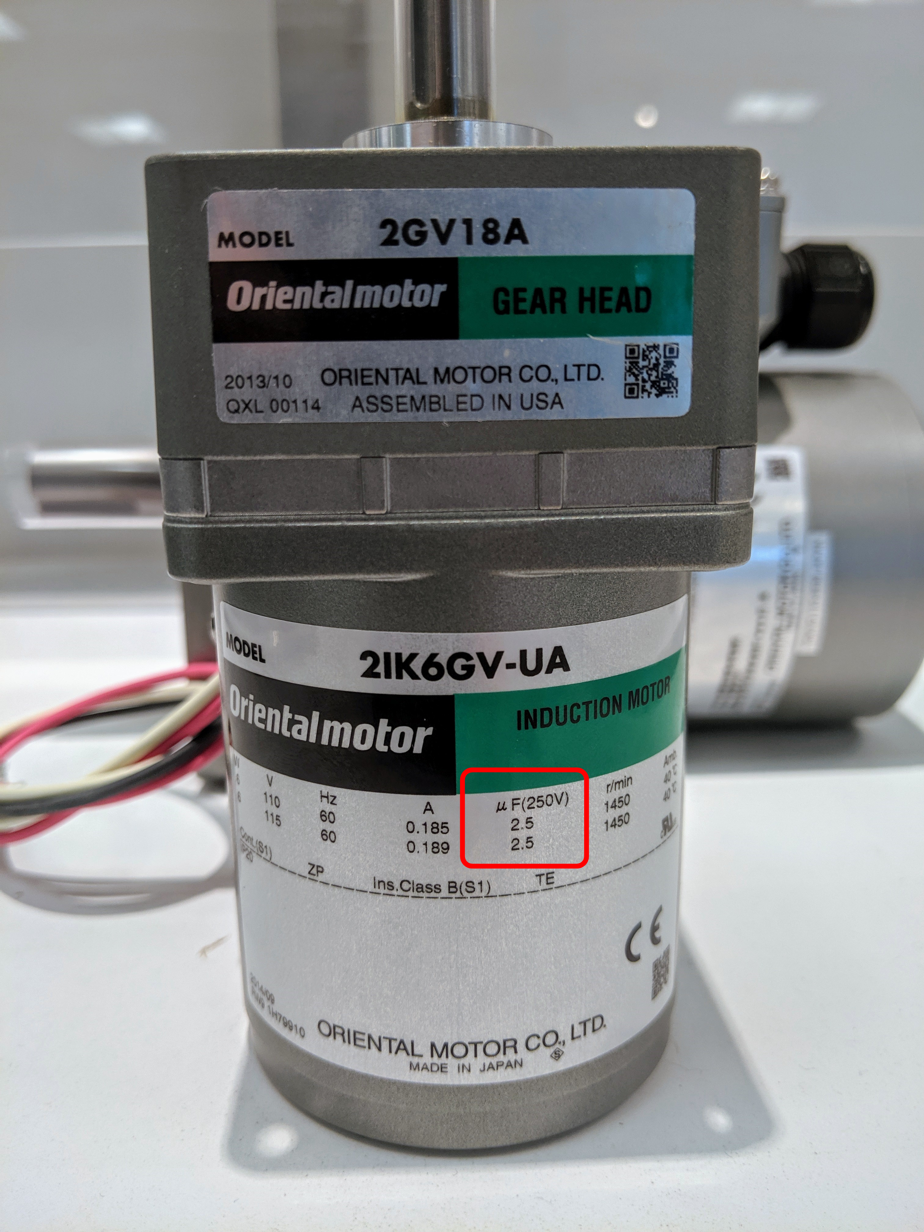 Motor Label with Recommended Capacitor