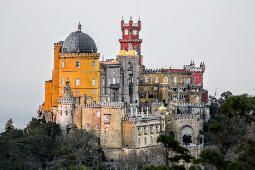 When Architecture Does Its Magic: Top 5 Architectural Wonders