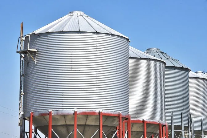 Fixed Roof Tank Containing Grains