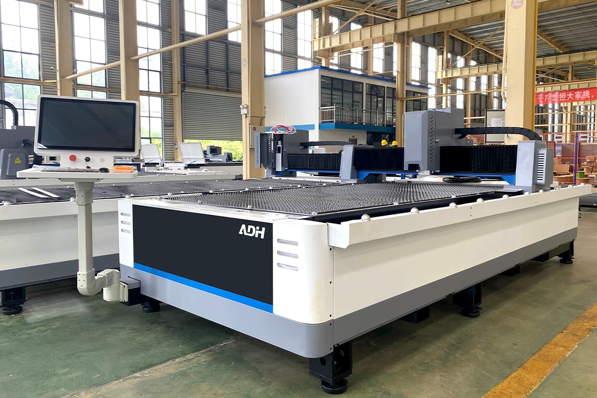 laser cutting machine