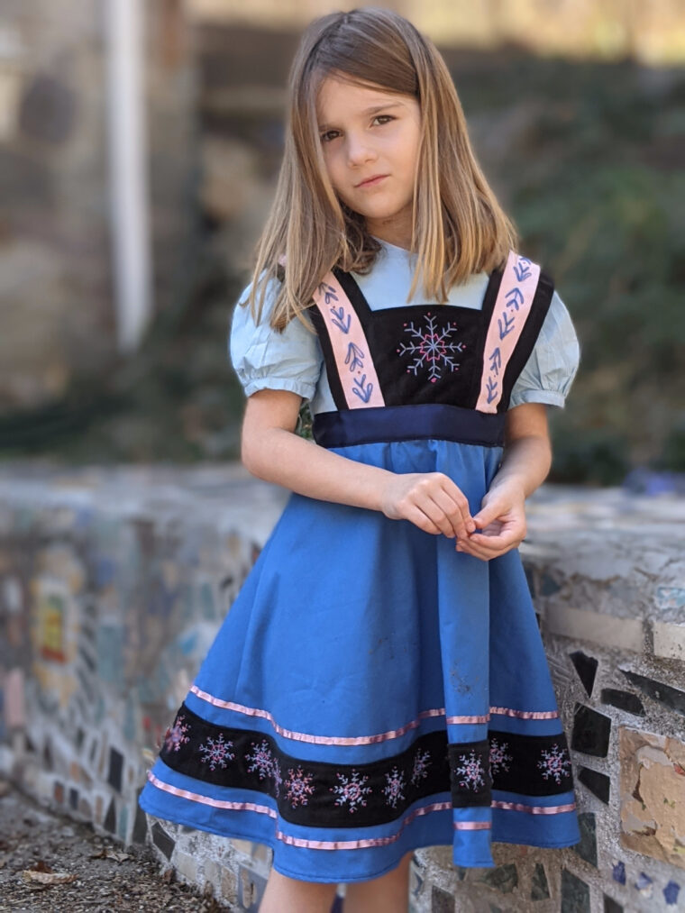 DIY Anna and Elsa as kids dresses.