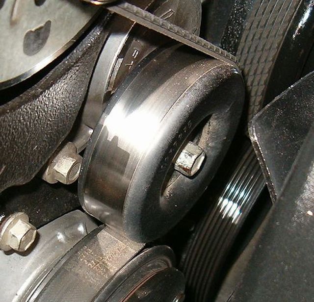 Pulley tensioner