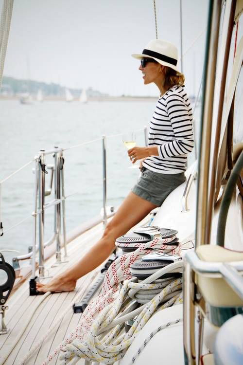maritime-inspiration-with-shorts