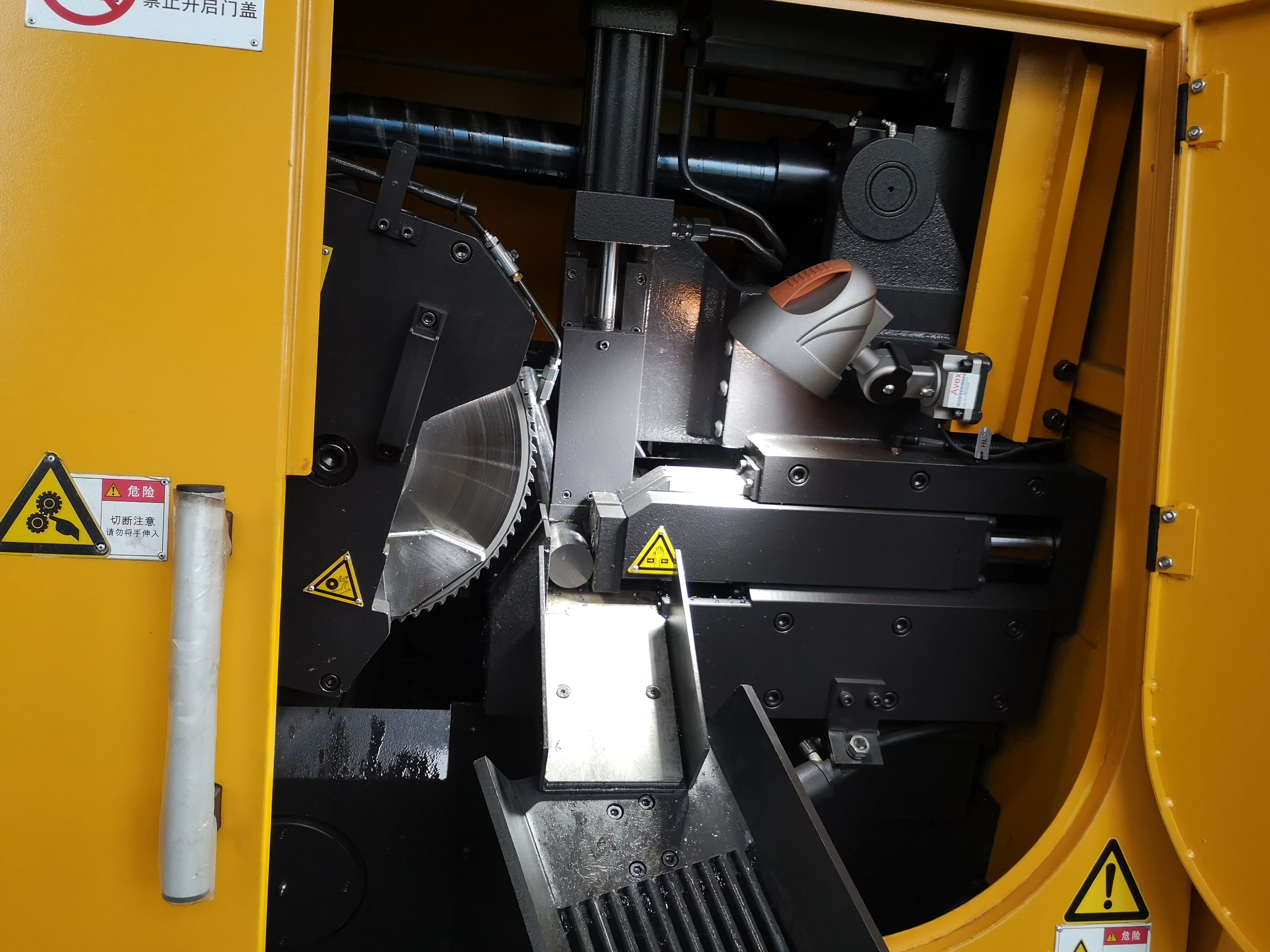 Automatic Disc Saw Cutting Steel Bar