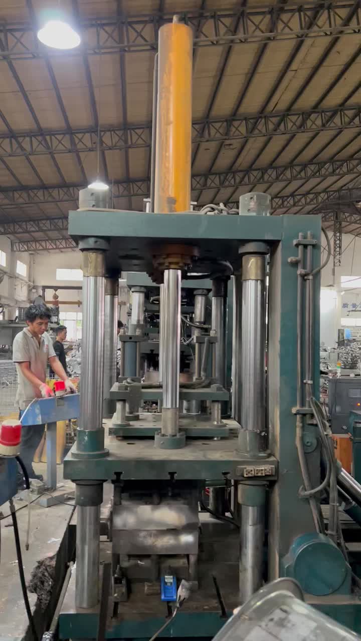 Gravity casting workshop