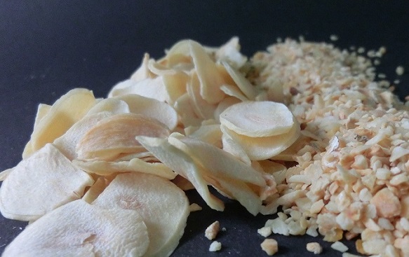 Dry Garlic Flakes
