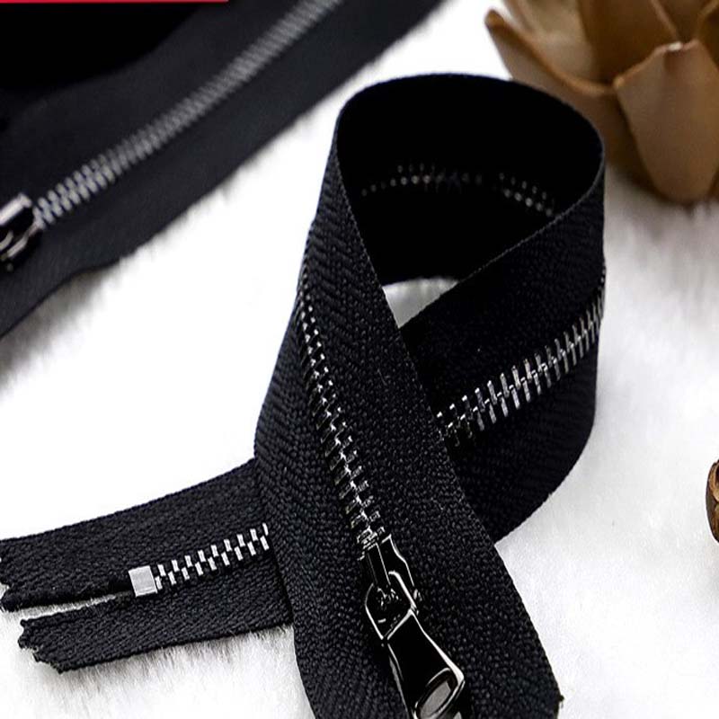 Good design metal zipper