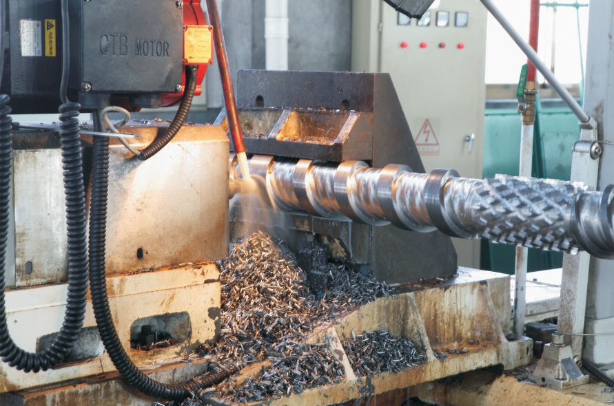 Gas Vented screw barrel for recycled material