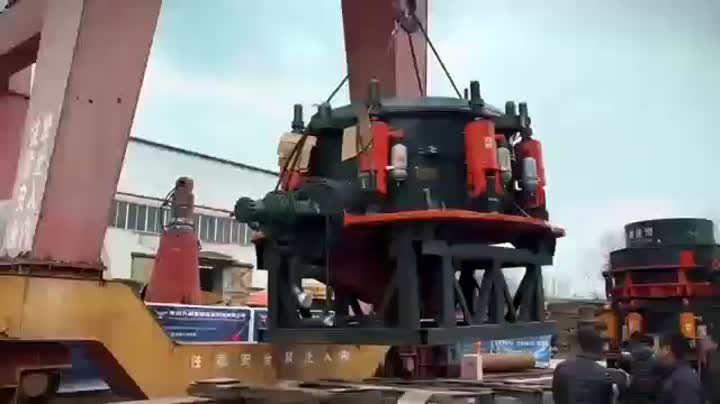 Многоцилиндровая конусная дробилка «Дапэн» готовится к отгрузке.