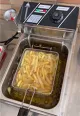 Fryer Listrik Komersial dengan mesin penggorengan peralatan dapur efek yang baik