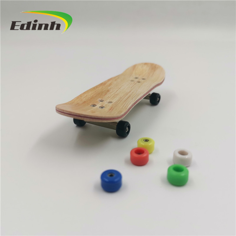 Mini Finger Skateboard Wooden Finger Board Bearings