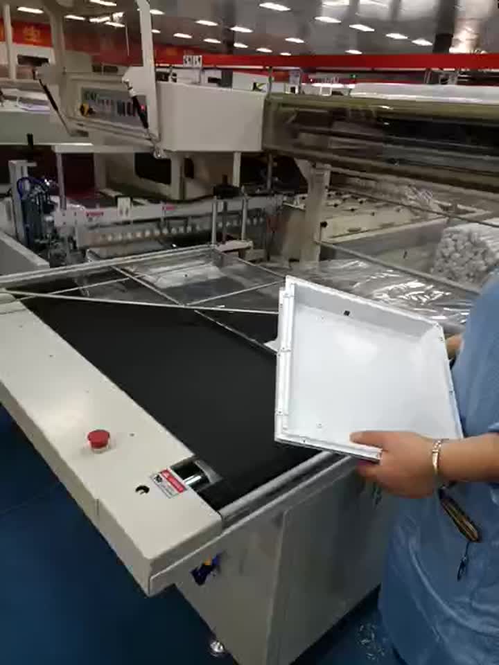 Máquina de embalagem encolhível para selagem lateral.mp4