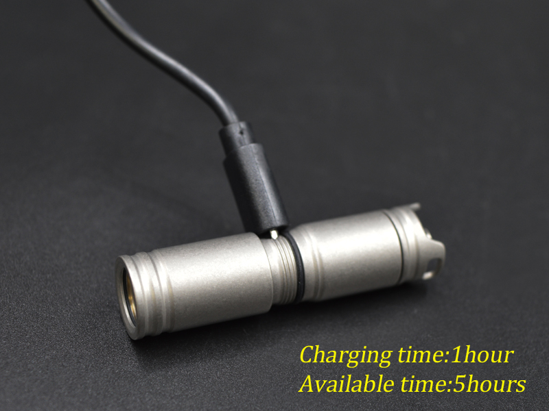 титановый фонарик titanium flashlight